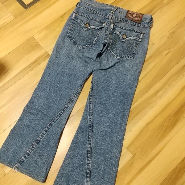 TRUE RELIGION 86cm トゥルーレリジョンブーツカットジーンズ 812 茶色パッチしもふり生地拍卖