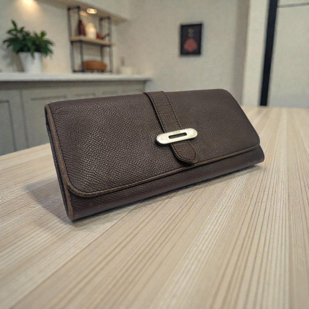 TOD’S レザー長財布 ダークブラウン フラップ式 正規品拍卖