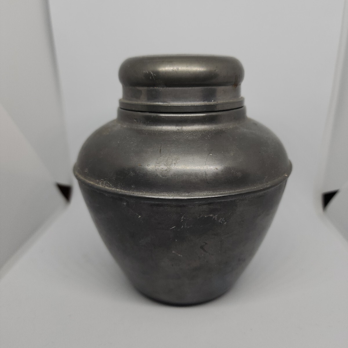 茶壺 煎茶道具 茶道具 茶壷 大茶壷 茶心壺 古錫 茶入 錫製 錫 約793g拍卖