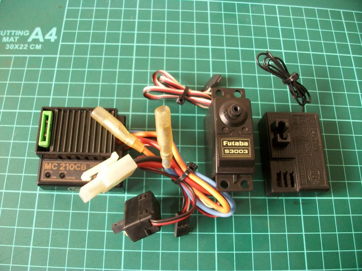 【激安目玉商品】フタバ アンプ/サーボセット(MC210CB)クリスタル無 簡易通電動作確認済 一応ジャンク扱 レターパック送料一律!!拍卖