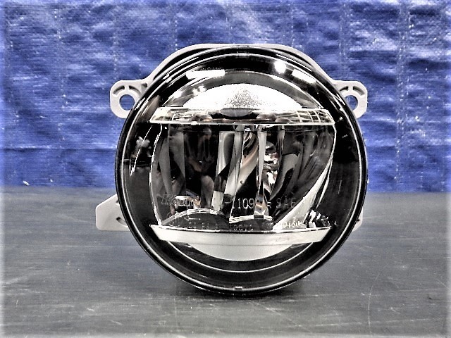 A067 タントカスタム LA600S LA610S 右フォグ LED 114-11092 美品拍卖
