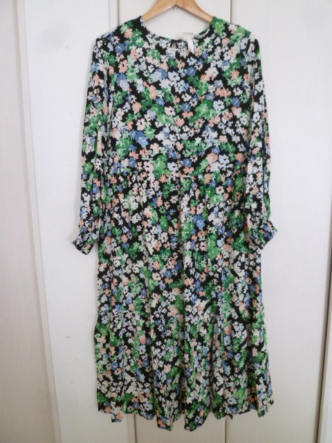 H&M/エイチアンドエム△黒花柄裾フリルティアードロングワンピースEUR S UK S/ブラックリゾートブラウン長袖マキシ丈△216拍卖