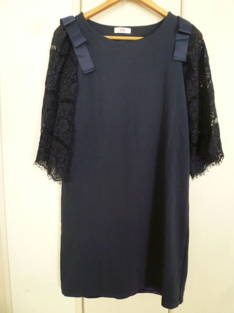 RyuRyu/リュリュ△紺袖レースフレア袖肩リボンフォーマルワンピースM/結婚式パーティーお呼ばれ二次会ネイビーベルーナ膝丈きれいめ△217拍卖