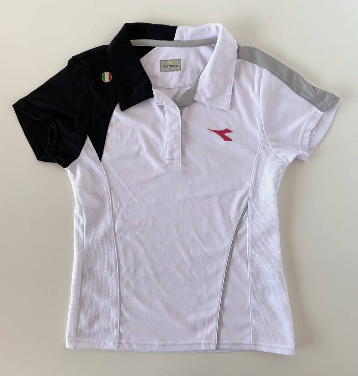 ★送料無料 美品 DIADRA ディアドラ テニス スポーツ ウェア 半袖 レディース 女性用 Sサイズ拍卖