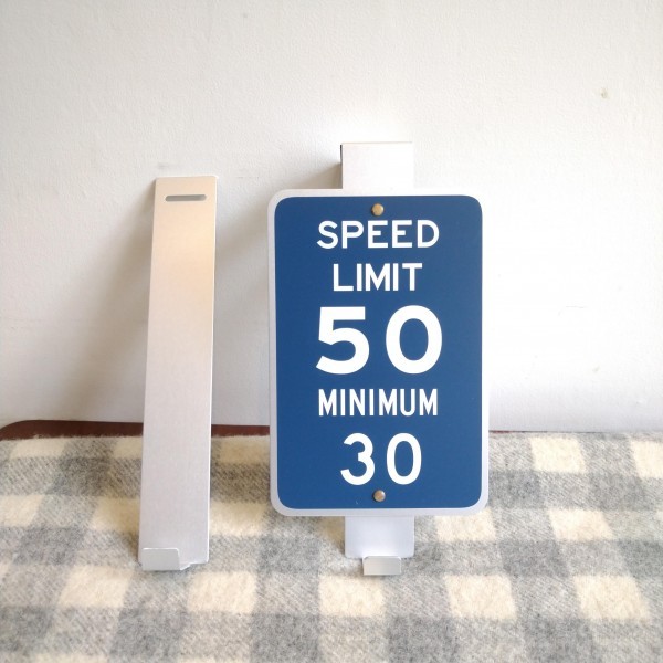 新品&即決◎外国の道路標識みたいなドアハンガー【ネイビーSPEED LIMIT】フック拍卖