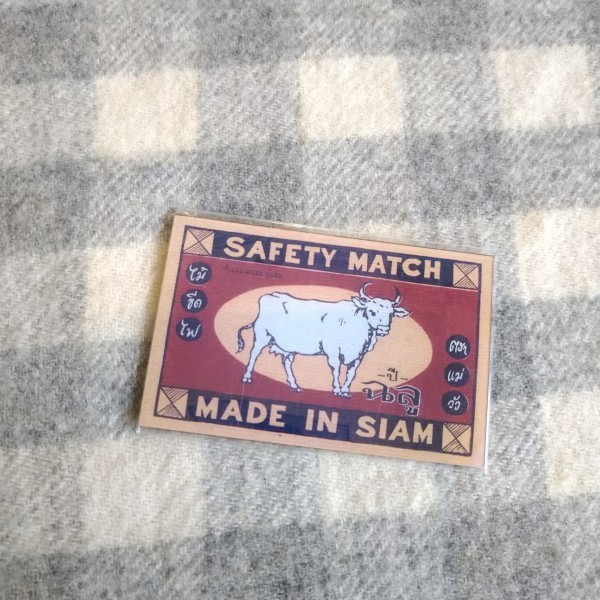 新品&即決◎レトロなマッチラベルデザインのマグネット【牛】タイ雑貨 タイ文字拍卖