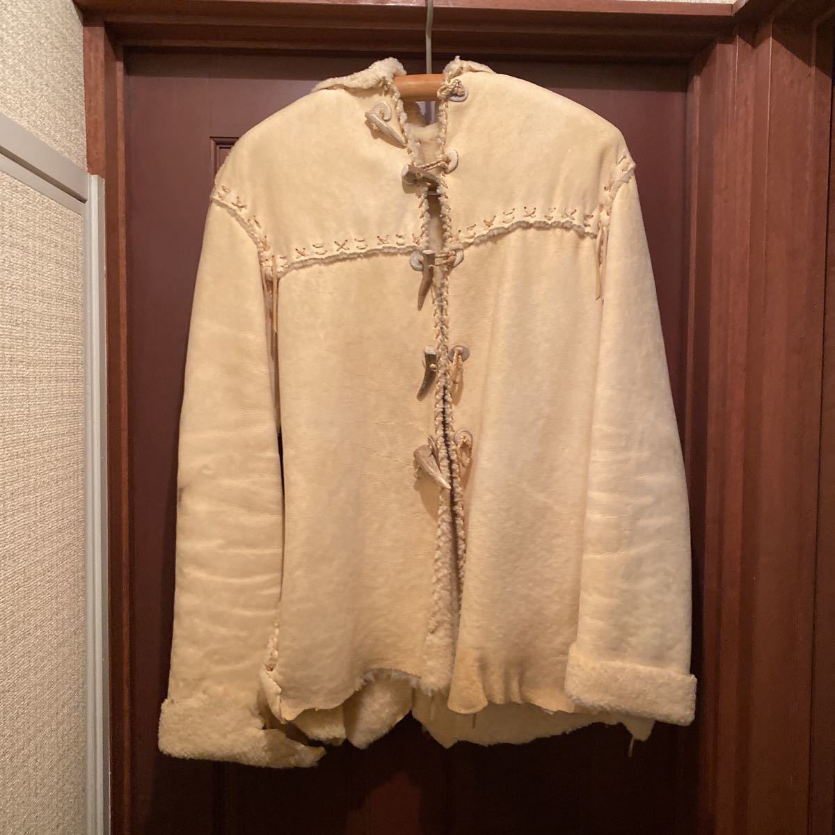 ムートンパーカー超高級拍卖