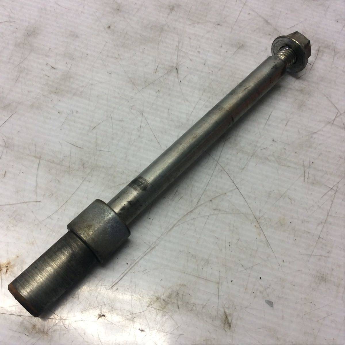 E49-23 ピアジオ リバティ 200 Liberity 200 フロントアクスルシャフト ジャンク 純正部品拍卖