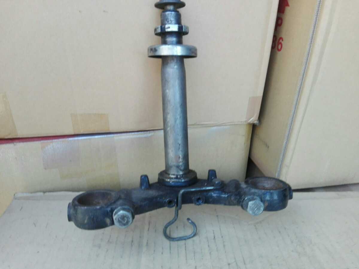 XJ400 フロント フオーク用 三ッ又 部品拍卖