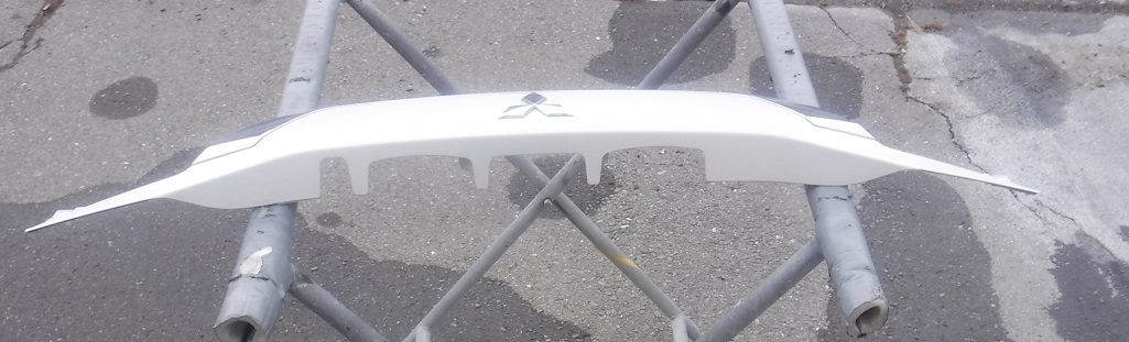 三菱アウトランダーPHEVリヤ純正バックドア リア ガーニッシュGF7Wリアゲート フィニッシャーGF8WエンドパネルGG2Wパールホワイト5817A265拍卖