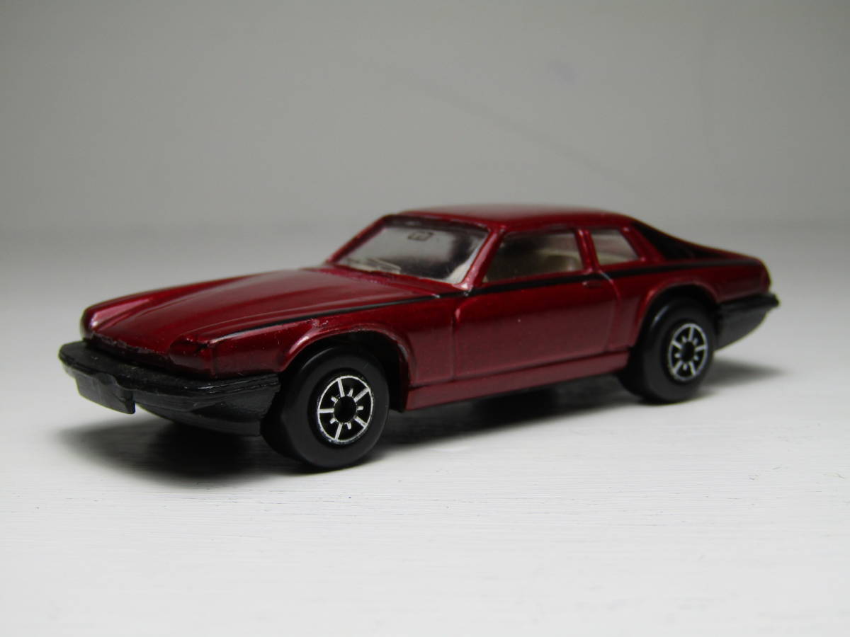 Jaguar ジャガー XJ-S 1981 V12 絶版 Masuto製 希少 1/64 位 WRD ワインレッドxブラックライン 美品 英国 GB ブリティシュUK拍卖