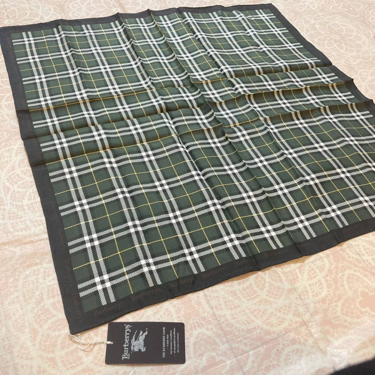 【シルク100%】新品/BURBERRY/大判スカーフ/正規品/バーバリー/ハンカチ/未使用/ストール/即決あり/匿名発送/y/ノバチェック/タグ付/57拍卖