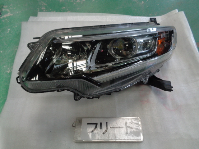 フリード GB5 左ヘッドランプユニット LED 即決 5313拍卖