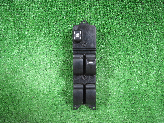 三菱 コルト Z22A パワーウィンドウスイッチ 中古 8608A224 18ピン 210081拍卖