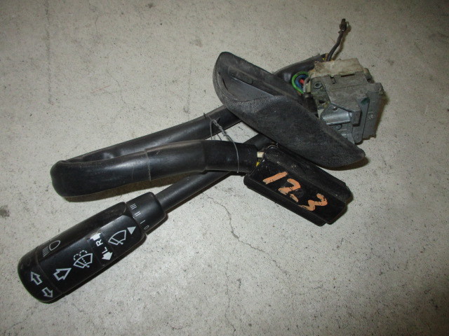 ■ベンツ W123 ウインカーレバー 中古 0045456724 部品取あり ウインカー スイッチ ディマー ワイパー ターンシグナル R107 W460 W116 ■拍卖