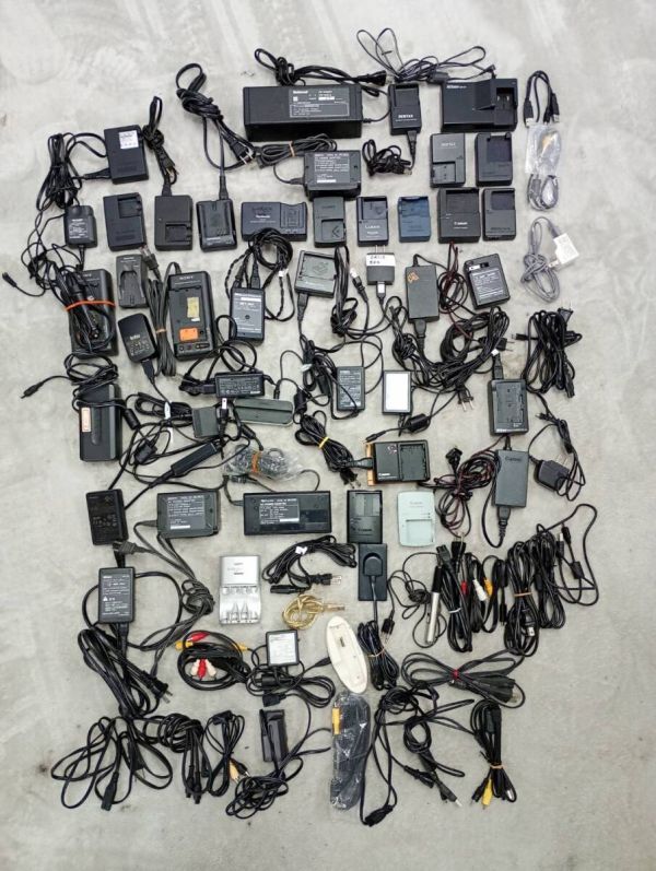 ジャンク まとめて 大量 色々 バッテリー チャージャー #J250903-1拍卖