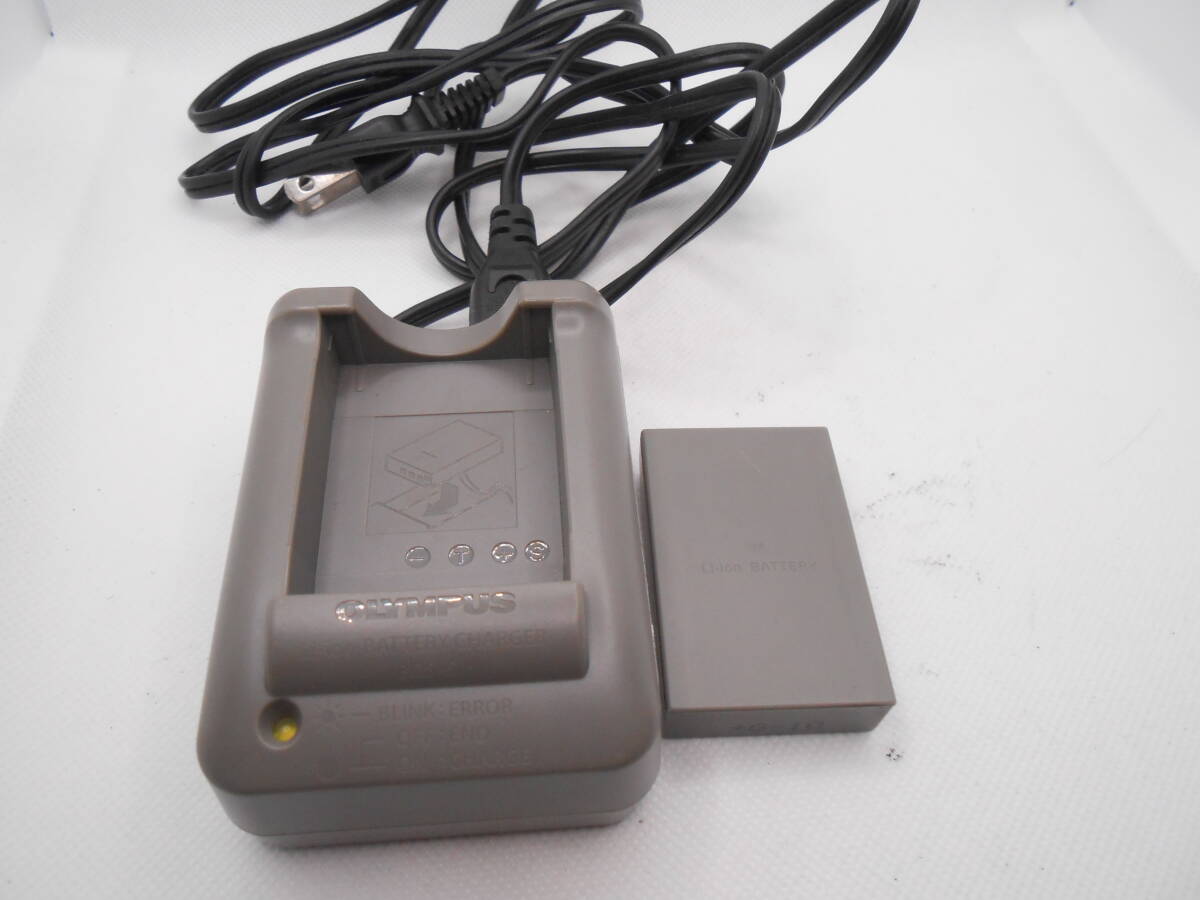 【即決】OLYMPUS オリンパス オリンパス OLYMPUS BCS-5 チャージャー + 互換バッテリー付き拍卖