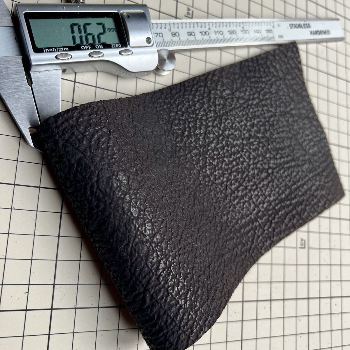 ■グリップ ■シャークスキン/鮫革(ブラック/半艶)■特Aグレード拍卖