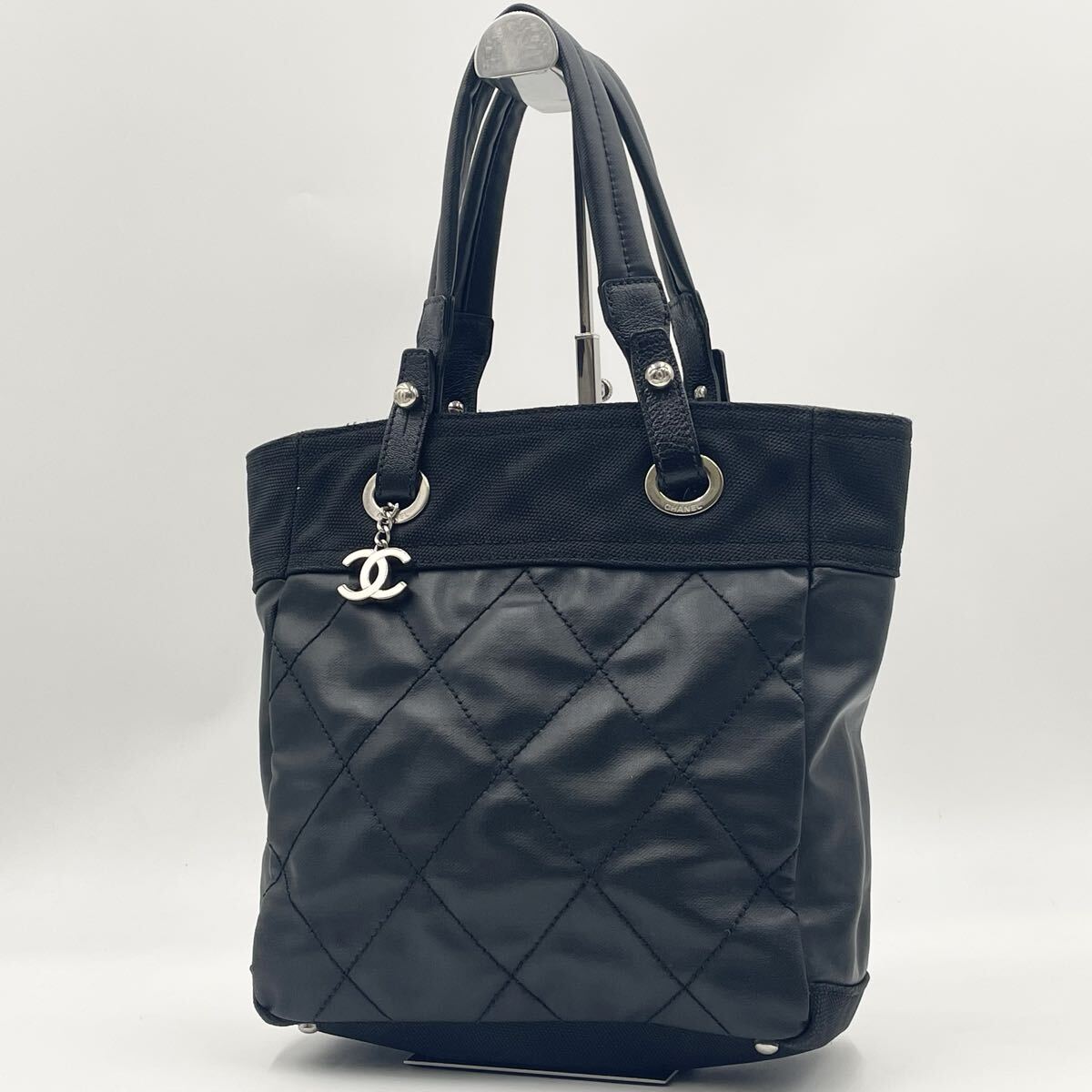 【極美品】CHANEL シャネル パリビアリッツPM ココマークチャーム シール有り 11番台 ハンドバッグ トートバッグ レディース ブラック 黒拍卖