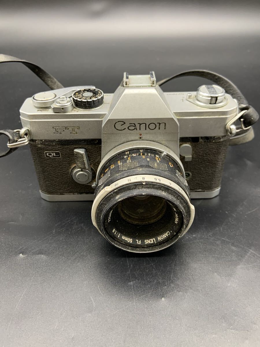 川端 3月 NO.106 Canon キャノン フィルムカメラ QL FT 全体的に汚れあり 錆あり フィルム蓋錆てて開かない 50mm 通電動作未確認拍卖