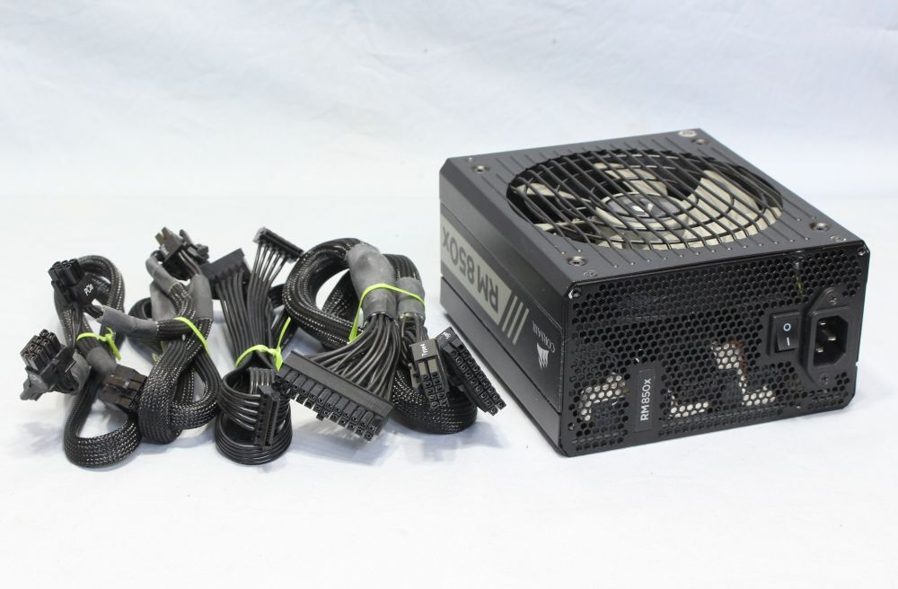 Corsair RM850X 80PLUS GOLD 850W フルモジュラー ATX電源拍卖