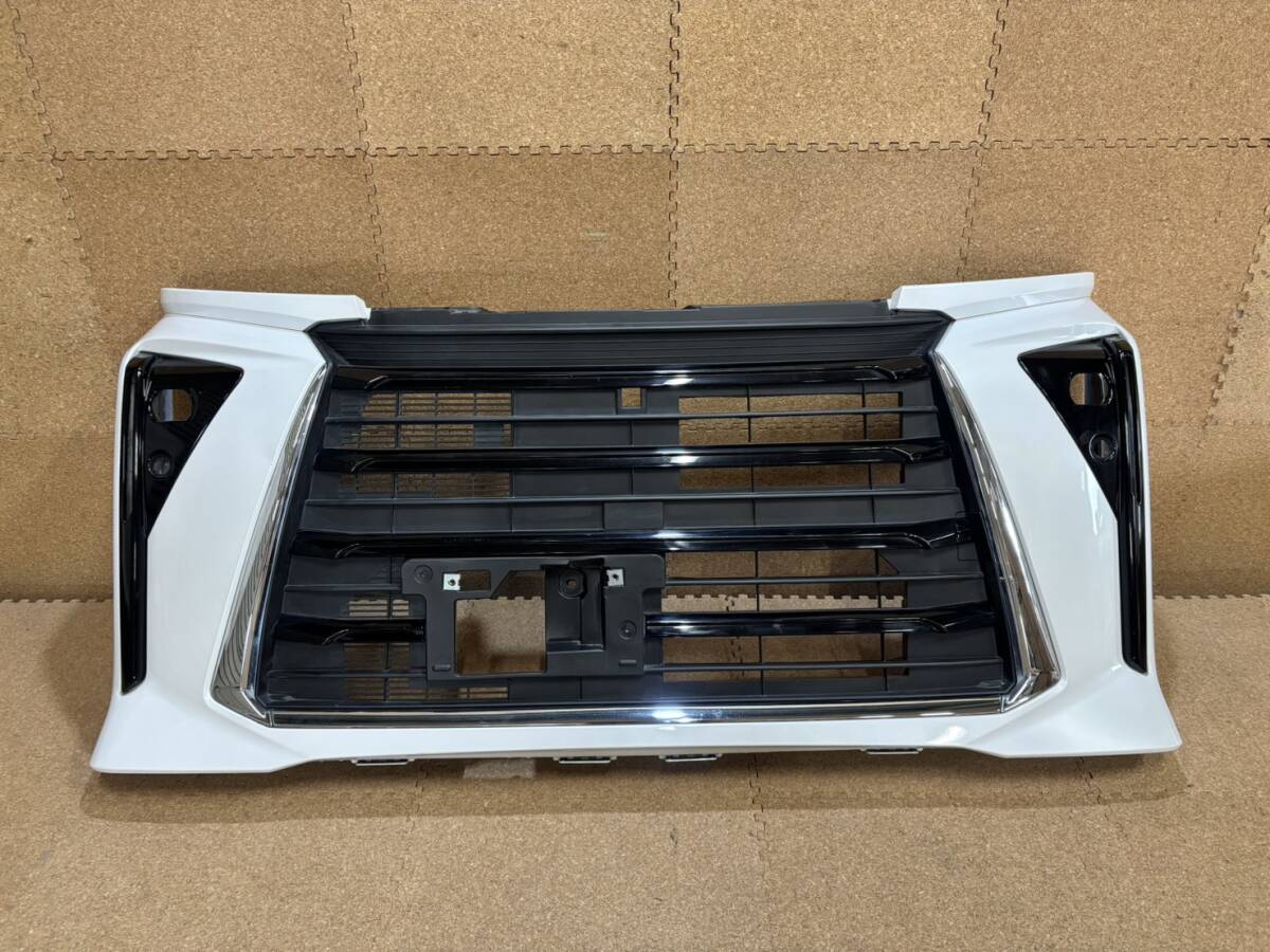 ダイハツ タント カスタム LA650S LA660S 後期 フロントバンパー 52119-B2G40 ホワイトパール ※個人宅不可※【R8-1061F-BK】NT拍卖