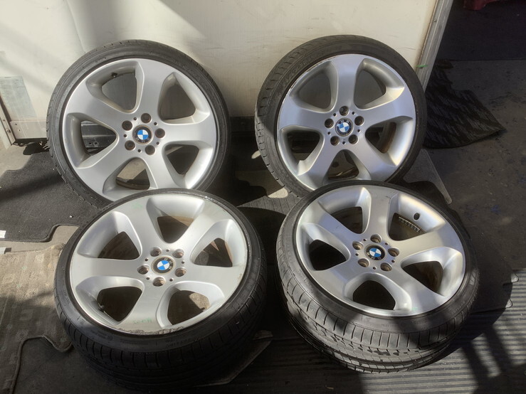 BMW 235/35 R19 タイヤ ホイール付き (2025) 個人宅発送不可最寄り営業所支店止め MIT 26021806拍卖
