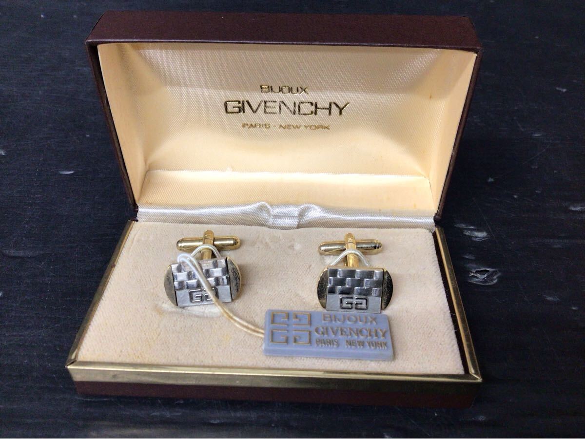 浜/GIVENCHY/BIJOUX/カフス/2点セット/ボタン/装飾品/ジバンシー/2.19-113HU拍卖