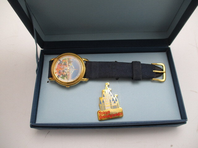 ★☆Tokyo Disneyland ディズニー 腕時計 クオーツ ピンバッジセット☆★拍卖