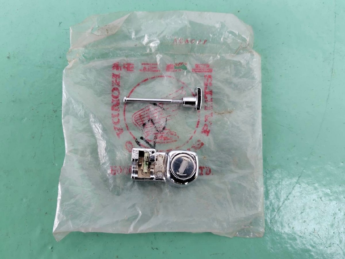 CB400F ホンダ純正 タンクキャップ キーロック シリンダー タンクキャップロック 当時物新品拍卖