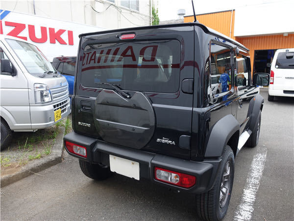商品製造工場紹介動画付 現行ジムニー JB64系シエラ JB74系 背面レス 背面 スペアタイヤ無し用カバー光沢カーボンデザイン 3枚ステッカー拍卖