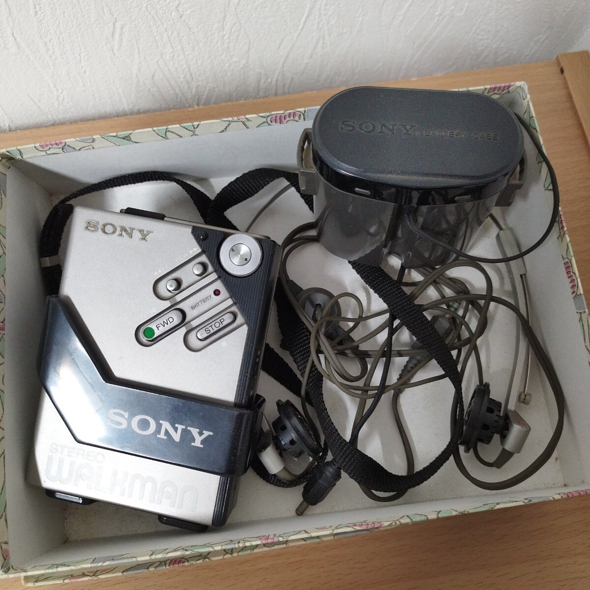 STEREO WALKMAN ステレオウォークマン ラジオカセットプレーヤー カセットウォークマン SONY ソニー拍卖