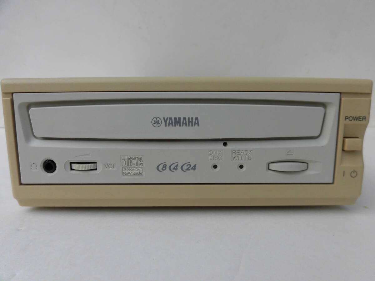 YAMAHA SCSI外付け CD-R/RWドライブ CRW8424SX(ライティングソフト付) 拍卖