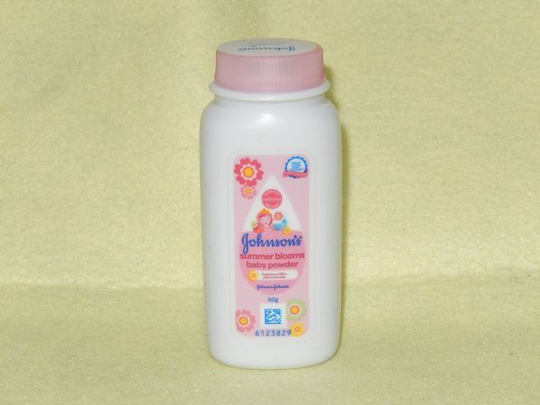 ★☆Johnson's ベビーパウダー blossoms 50g☆★拍卖