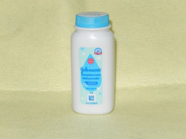 ★☆Johnson's ベビーパウダー complete care 50g☆★拍卖