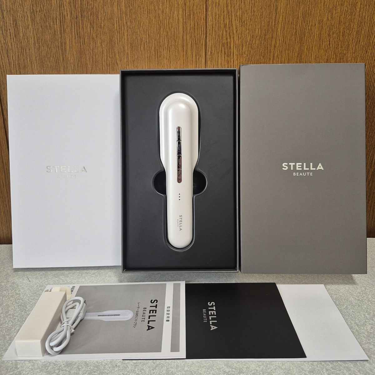 STELLA BEAUTE ステラボーテ レーザー&EMSリフトブラシ ホワイト SB-LEB01-WH 傷汚れほとんどなし 60s26-0205-3拍卖