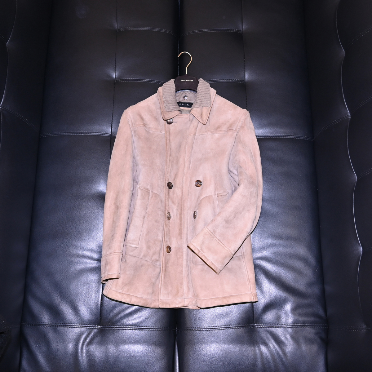 超高級名品 グッチ GUCCI シェアリングム-トン 羊毛皮 コート レザ-ジャケット 付け衿モデル拍卖