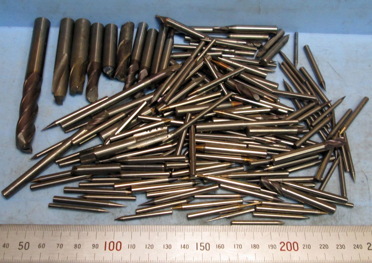 EA345 1000円スタート 超硬 エンドミル タップ ドリル等 色々 一山 約2kg ジャンク拍卖