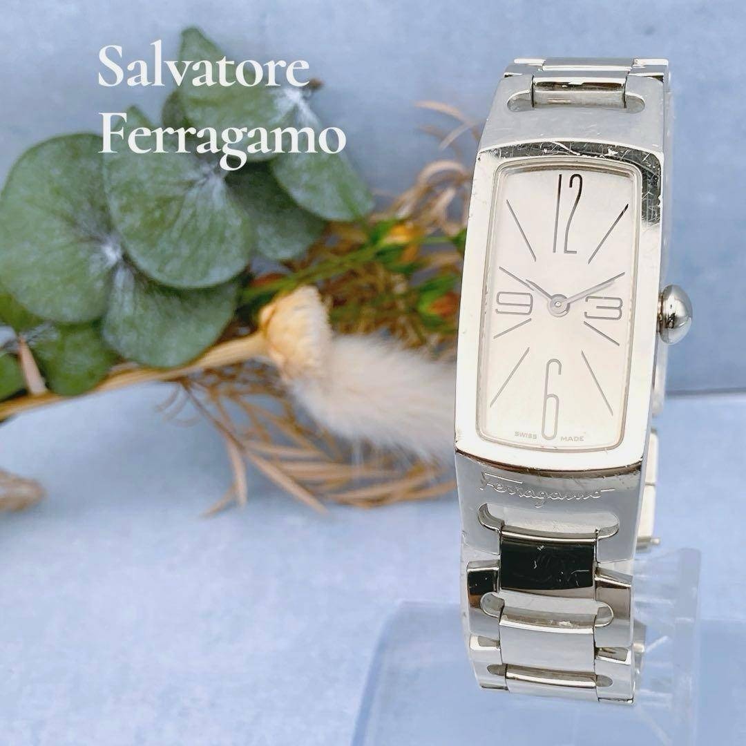稼動品希少 Ferragamo サルバトーレ フェラガモ レディース腕時計 レクタンギュラ スクエア ヴィンテージ シルバー拍卖