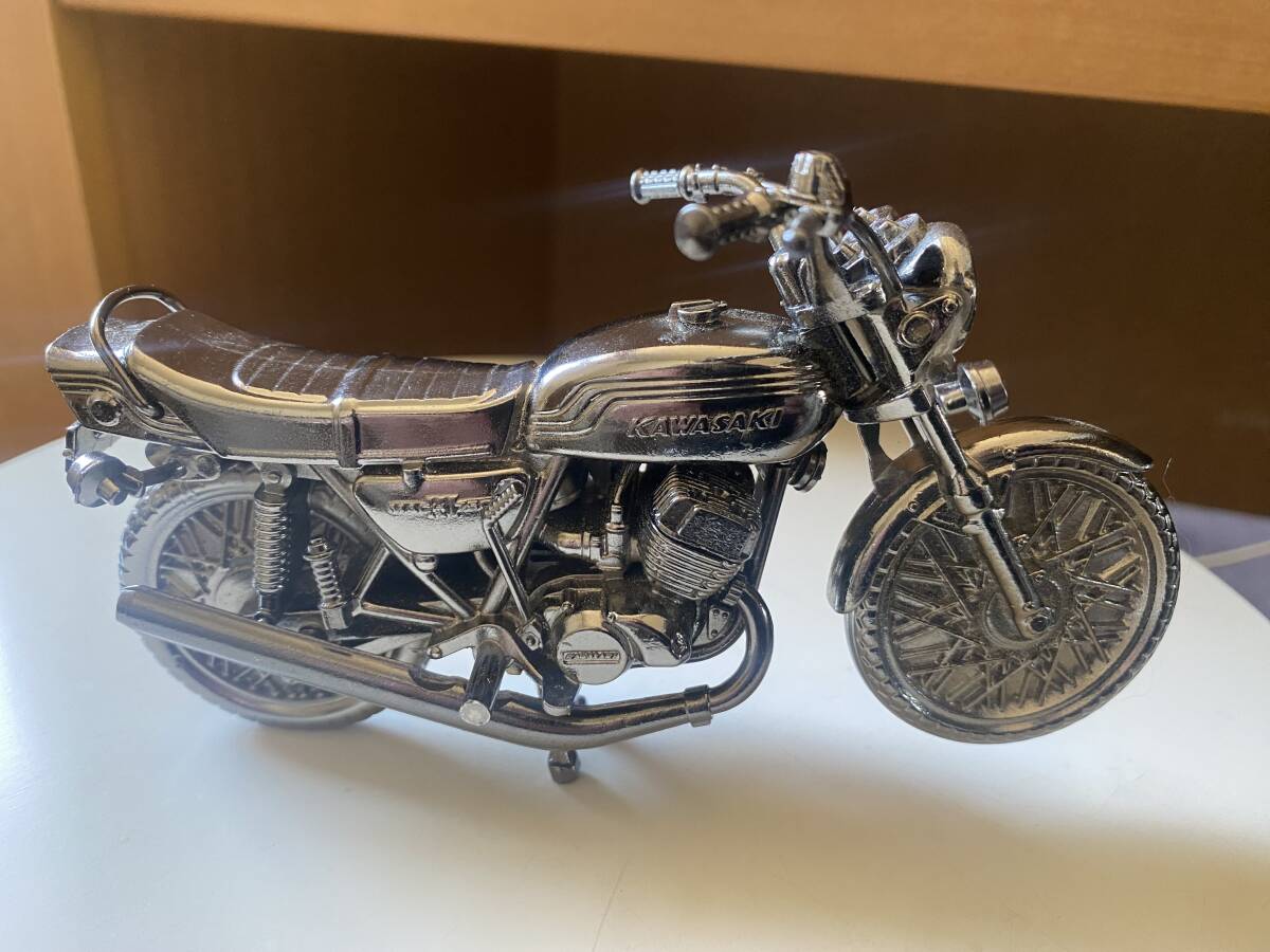 J レッドバロン 世界の名車シリーズ KAWASAKI 750SS(マッハⅢ)拍卖