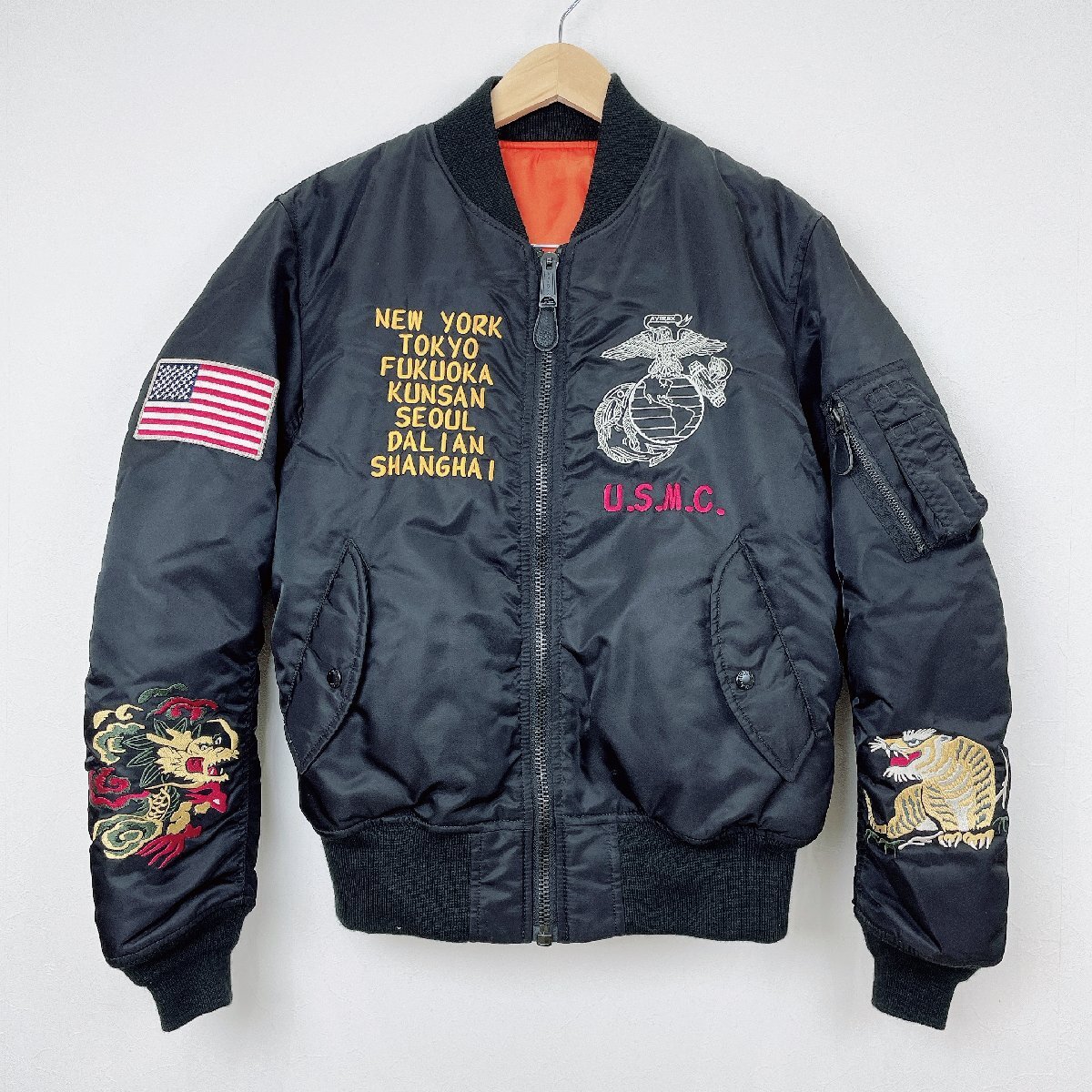 AVIREX MA-1 サイズ:L ブラック×オレンジ フライトジャケット リバーシブル 刺繍 トラ リュウ アヴィレックス拍卖