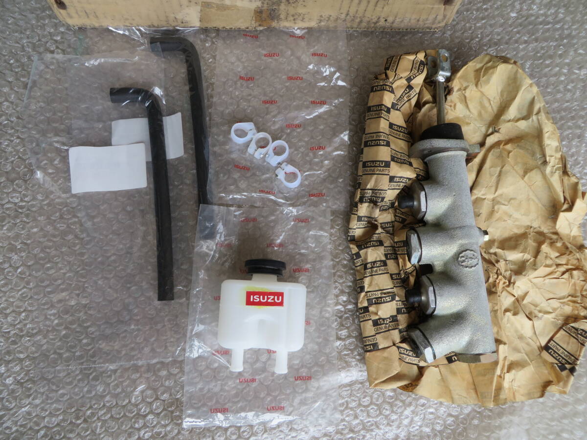 いすゞ ベレット 純正 マスターシリンダー 1インチ用 オイルタンク master cylinder ASSY 117HM ベレG bellett PR91W 1600 GTR 旧車 ISUZU拍卖
