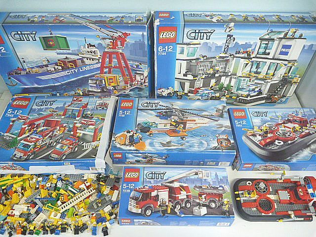 A709 ジャンク現状品 LEGO レゴ シティー CITY 大量 パーツ 様々 まとめ 7744/7994/7944/7738/7945/7239/他 オールドレゴ? ブロック 玩具拍卖