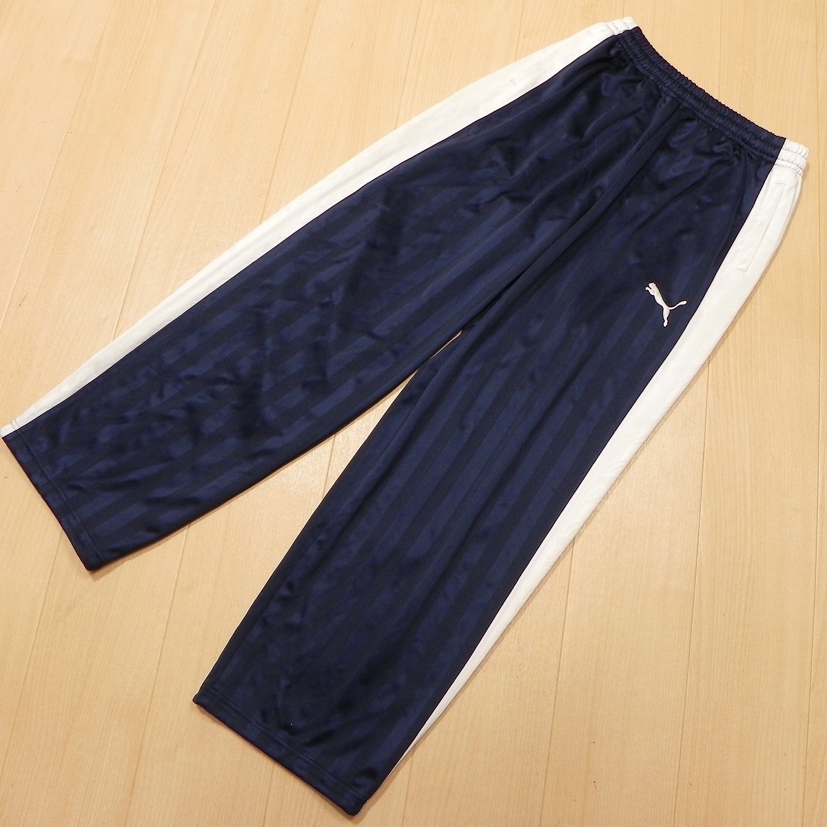 ^755★ 日本製 PUMA (プーマ) ジャージ 下 ズボン サイズ O ネイビー/ホワイト 紺 古着 即決 ★拍卖