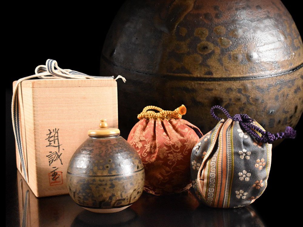 【雲】某名家収蔵品 韓国陶芸家 趙誠主 茶入 仕覆付 共箱 古美術品(茶道具)Y8519 CTApoiu拍卖