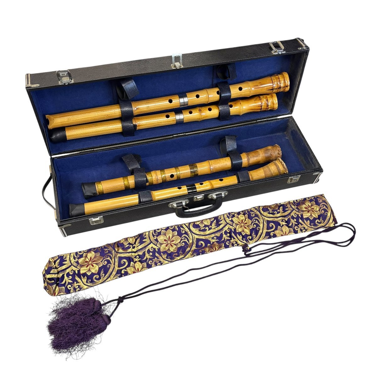 (4-50266) 計4点 琴古流 尺八 一式 蝴蝶宝2点 約一尺八寸 - 約ニ尺一寸 全長55-65cm 銀歌口 伝統 和 楽器 印 音未確認【緑和堂】拍卖