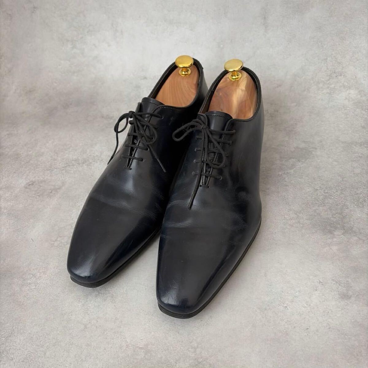 【美品】REGAL リーガル メンズ ビジネスシューズ ホールカット 151 ダークネイビー 25.5cm 日本製 革靴 レザー 本革拍卖