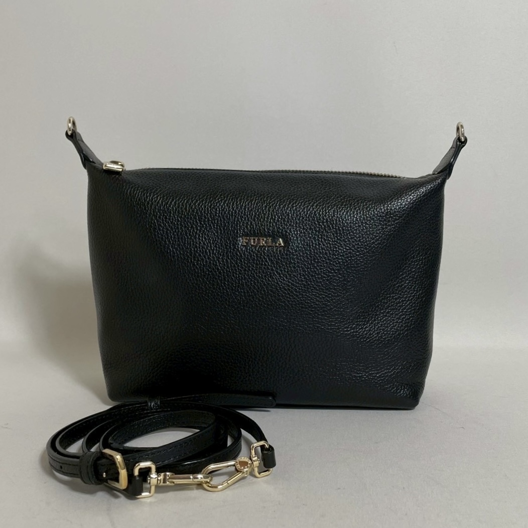 82B309|美品|フルラ ショルダーバッグ レザー ブラック拍卖