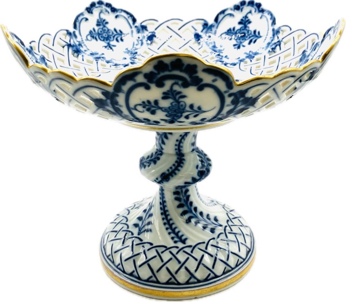 【希少品】マイセン Meissenブルーオニオン シリーズの透かし彫りコンポート(脚付きボウル) ヴィンテージ コレクション コレクター必見拍卖