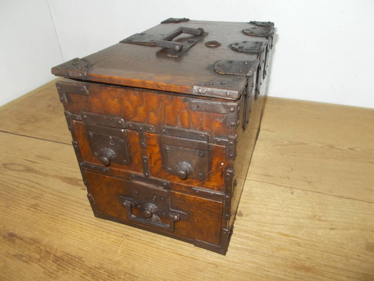 ◆欅玉杢掛け硯★硯箱・小引出し3杯◆時代鉄角手金具◆アンティーク拍卖